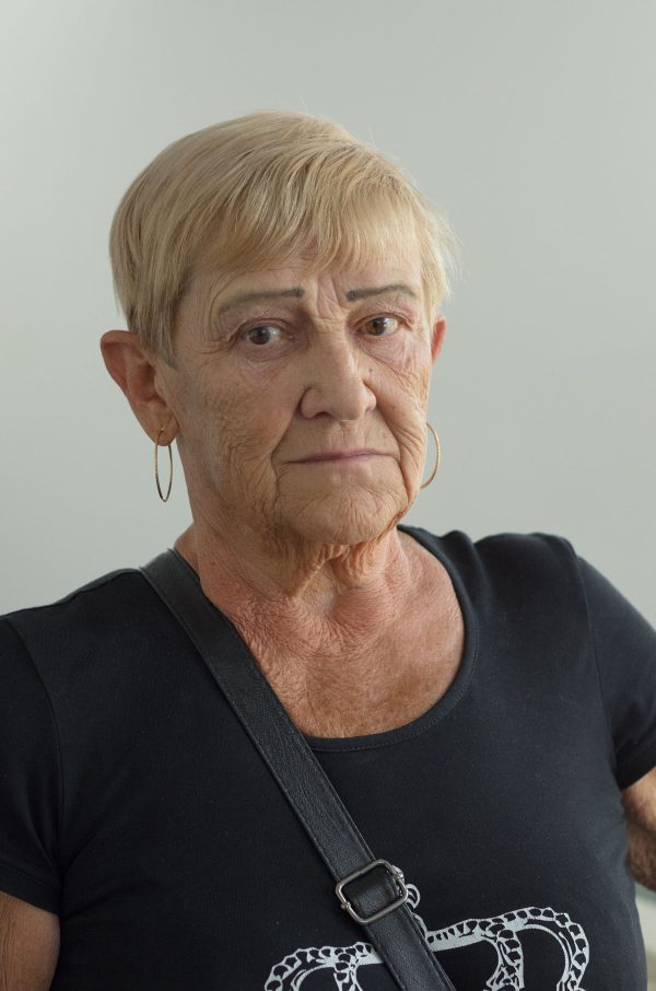 Lapushanskaya, Tonia