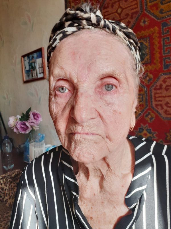 Saricheva, Rosa