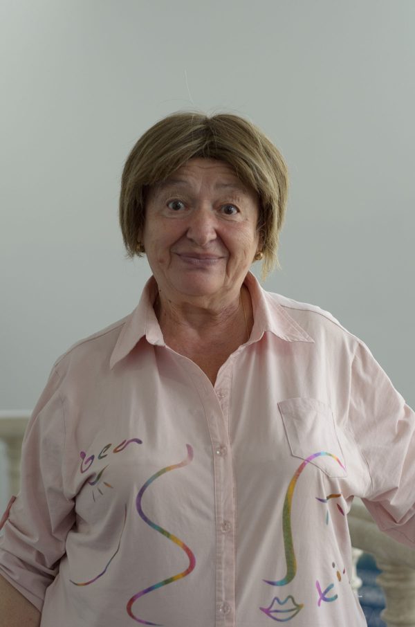 Shekhvatova, Larysa
