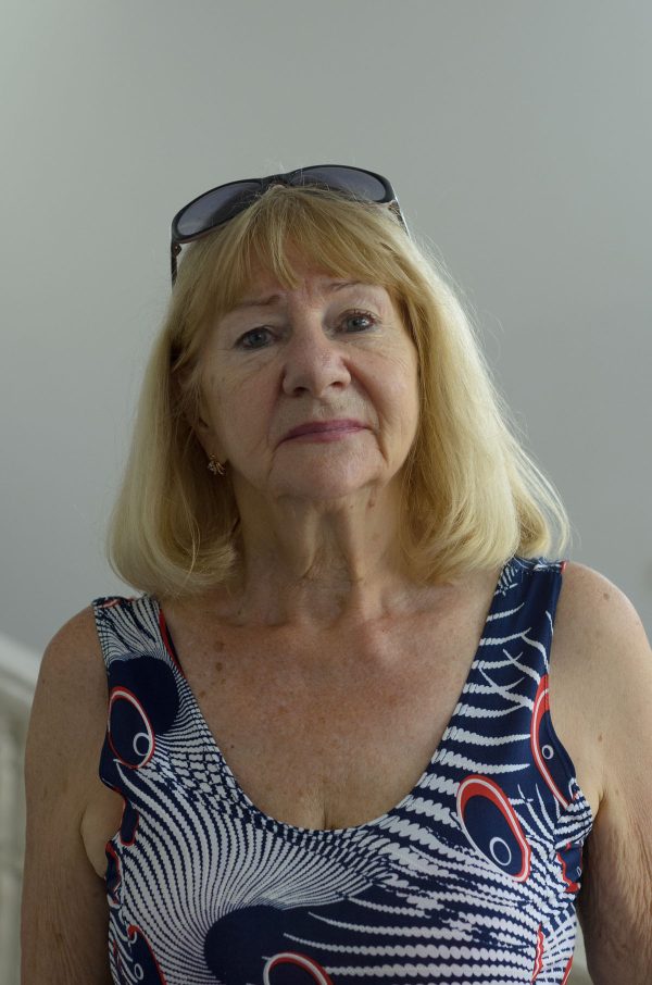 Petlias, Olena